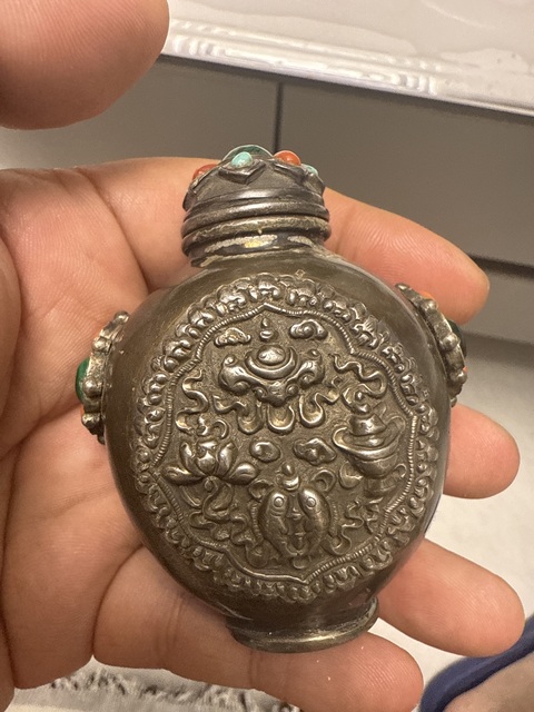 古玩銅器鼻煙壺真品鑒賞圖