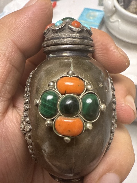 古玩銅器鼻煙壺真品鑒賞圖