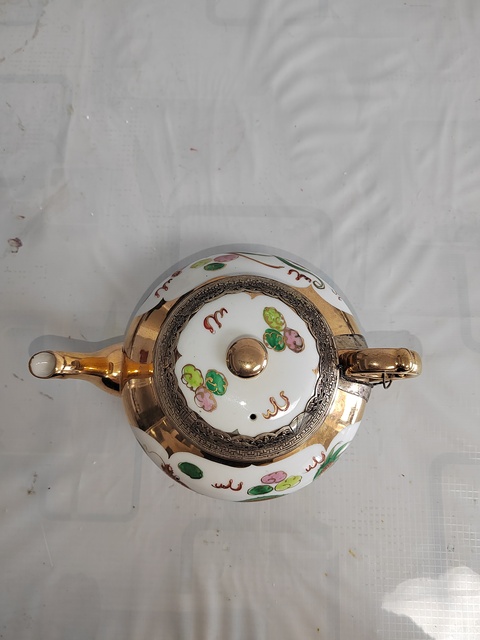 古玩陶瓷粉彩開光龍鳳紋茶壺真品鑒賞圖