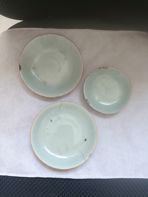 古玩陶瓷豆青釉盤真品鑒賞圖
