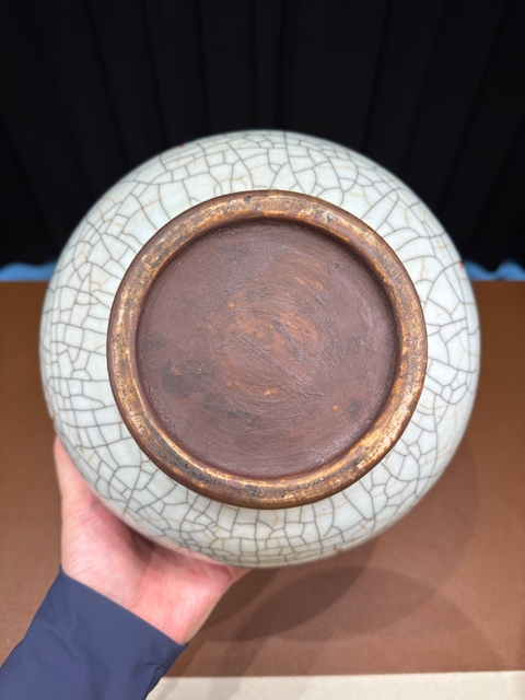 古玩陶瓷哥釉五彩瓶真品鑒賞圖