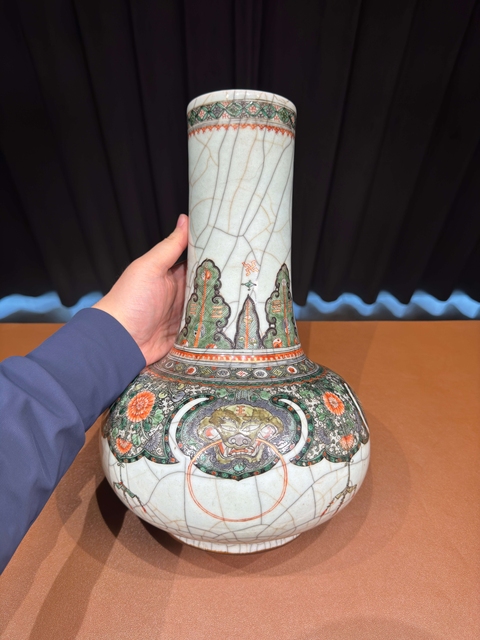 古玩陶瓷哥釉五彩瓶真品鑒賞圖