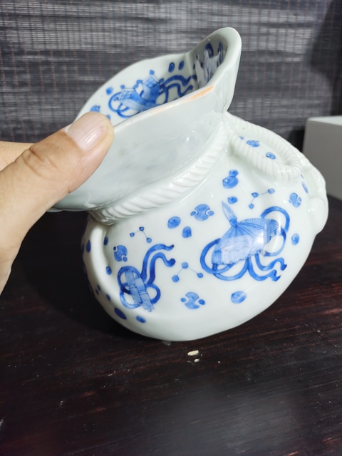 古玩陶瓷青花博古花卉花籃真品鑒賞圖