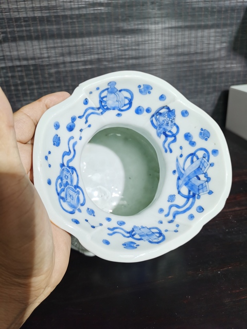 古玩陶瓷青花博古花卉花籃真品鑒賞圖