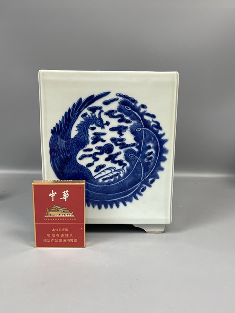 古玩陶瓷青花方盆真品鑒賞圖