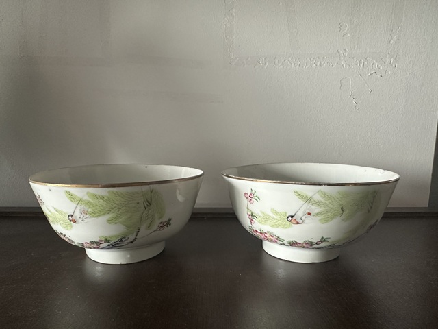 古玩陶瓷花鳥紋粉彩碗真品鑒賞圖