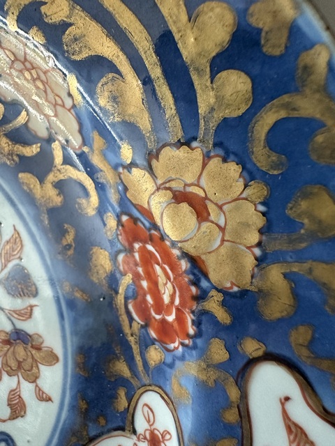 古玩陶瓷青花礬紅描金盤真品鑒賞圖