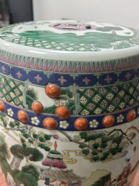 古玩陶瓷人物紋粉彩繡蹲真品鑒賞圖