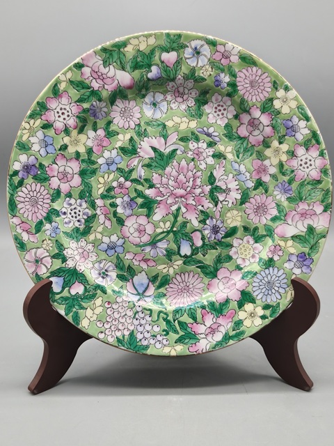 古玩陶瓷百花不落地粉彩盤真品鑒賞圖