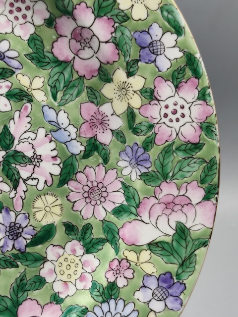 古玩陶瓷百花不落地粉彩盤真品鑒賞圖