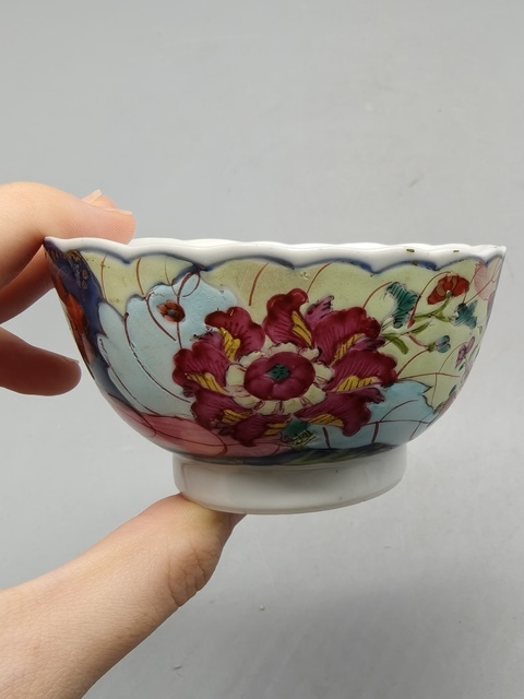 古玩陶瓷青花廣彩碗真品鑒賞圖
