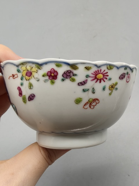 古玩陶瓷青花廣彩碗真品鑒賞圖