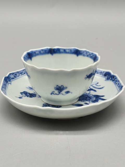 古玩陶瓷青花杯盤真品鑒賞圖