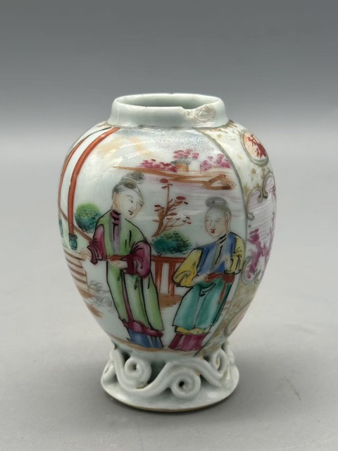 古玩陶瓷人物紋廣彩瓶真品鑒賞圖