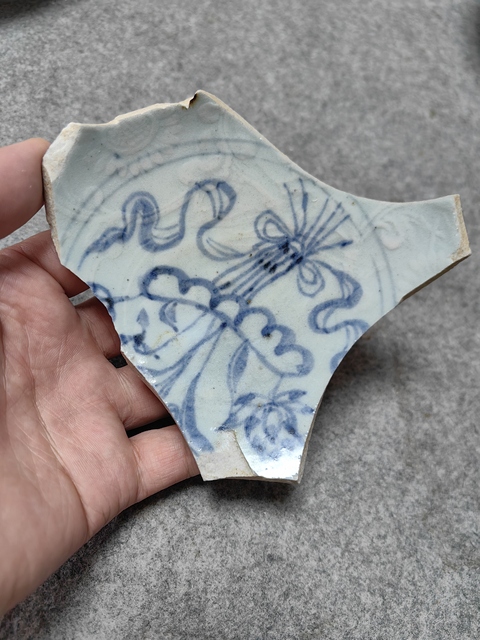 古玩陶瓷青花一把蓮紋標本真品鑒賞圖