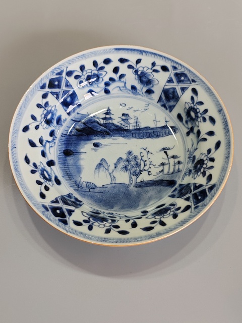 古玩陶瓷康熙青花盤拍賣，當前價格1800元