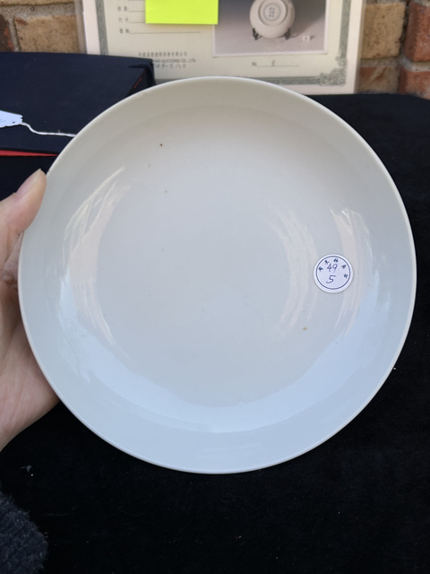 古玩陶瓷白釉盤真品鑒賞圖