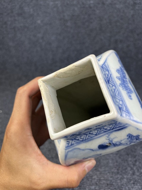 古玩陶瓷青花通景山水人物四方瓶真品鑒賞圖