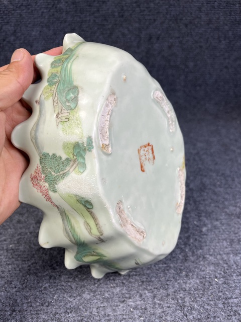 古玩陶瓷豆青加彩山水風景紋花口水仙盆真品鑒賞圖