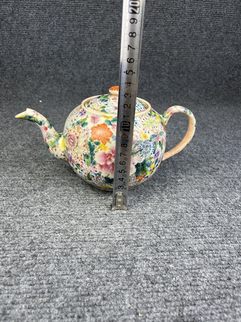 古玩陶瓷粉彩百花不落地大茶壺真品鑒賞圖