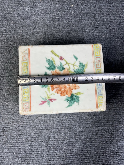 古玩陶瓷粉彩牡丹花卉紋書檔真品鑒賞圖