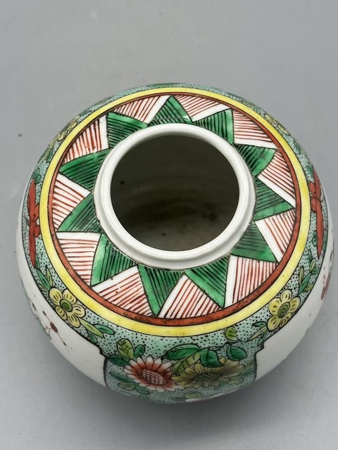 古玩陶瓷嬰戲紋五彩罐真品鑒賞圖