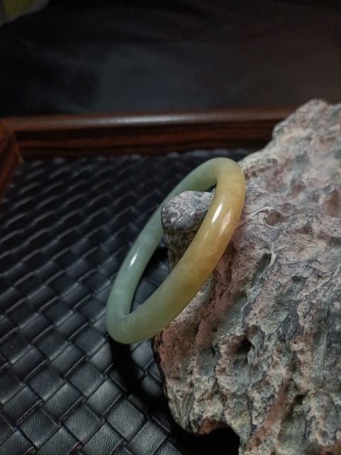 古玩玉器清代天然翡翠美人手鐲拍賣，當前價格11000元