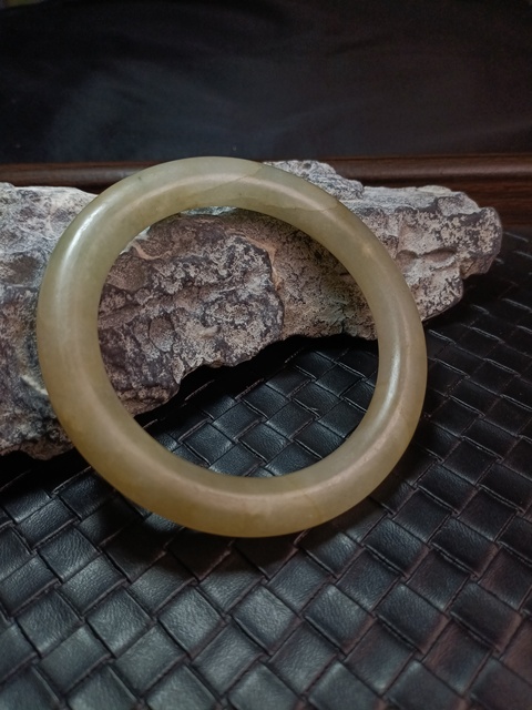 古玩玉器清代天然糯冰翡翠手鐲拍賣，當前價格6500元
