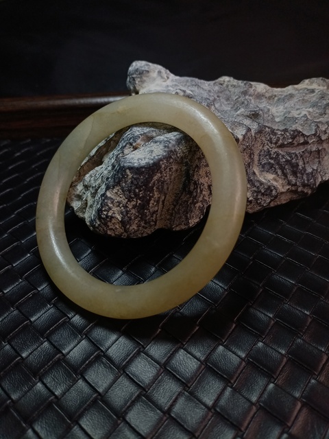 古玩玉器清代天然糯冰翡翠手鐲拍賣，當前價格6500元