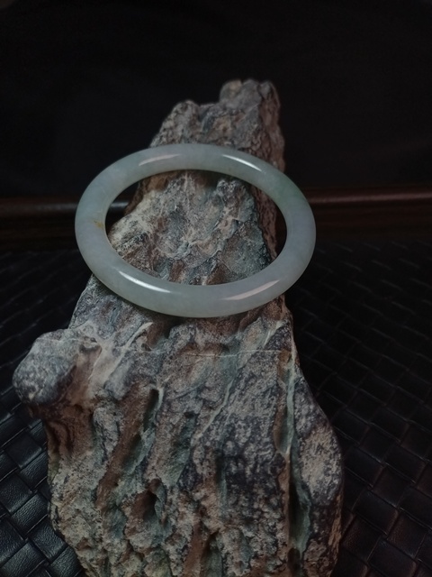 古玩玉器清代冰糯天然翡翠手鐲拍賣，當前價格15000元