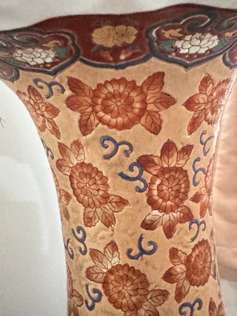 古玩陶瓷粉彩雉雞牡丹圖花口瓶，偏老真品鑒賞圖