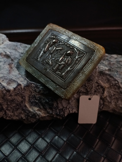 古玩玉器（一口價(jià)放漏）老料幾十年工和田玉鑲嵌老銀帶扣拍賣，當(dāng)前價(jià)格5800元