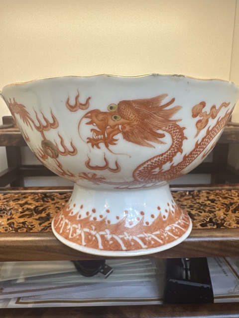 古玩陶瓷（已實物鑒真）晚清·礬紅描金趕珠龍紋花口高足碗拍賣，當前價格6800元