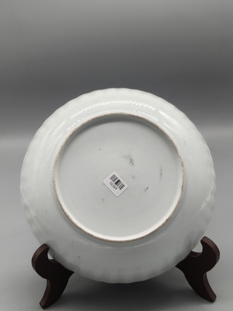 古玩陶瓷樓臺亭閣山水紋青花盤真品鑒賞圖