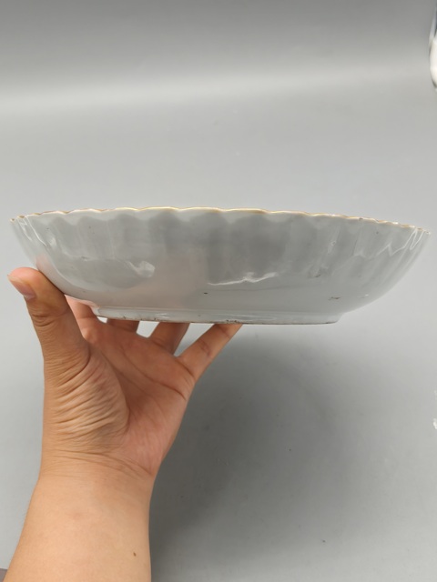 古玩陶瓷樓臺亭閣山水紋青花盤真品鑒賞圖