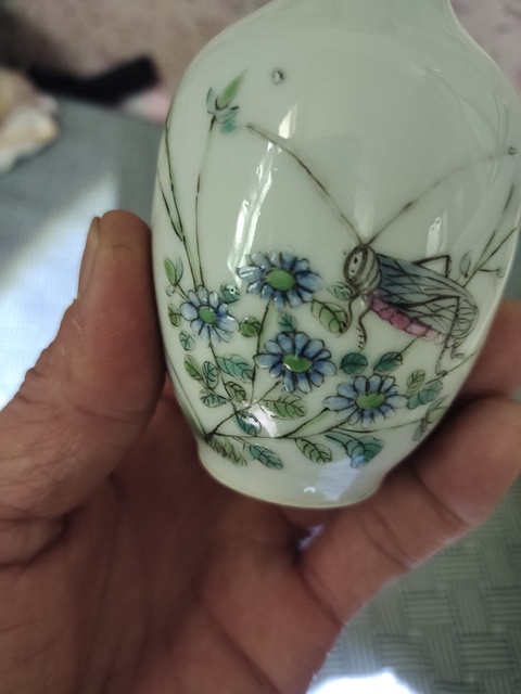 古玩陶瓷粉彩飛黃騰達圖撇口瓶真品鑒賞圖