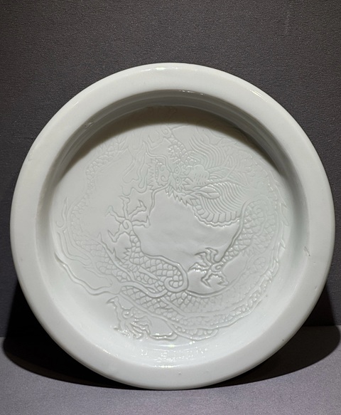 古玩陶瓷清晚期 白釉盤真品鑒賞圖