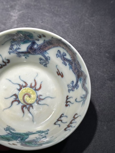 古玩陶瓷斗彩束腰碗真品鑒賞圖