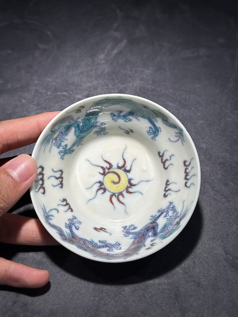 古玩陶瓷斗彩束腰碗真品鑒賞圖