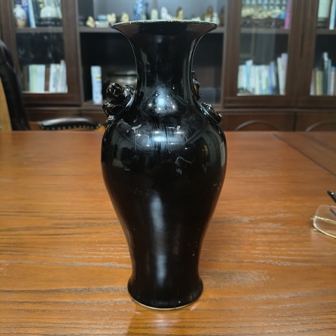 古玩陶瓷烏金釉貼塑瓶真品鑒賞圖