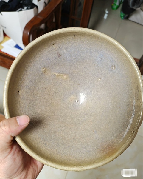 古玩陶瓷鈞窯月白釉茶碗真品鑒賞圖