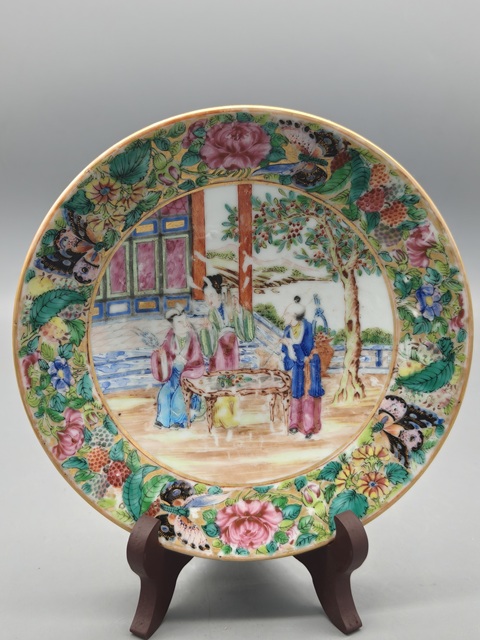 古玩陶瓷人物紋廣彩盤真品鑒賞圖