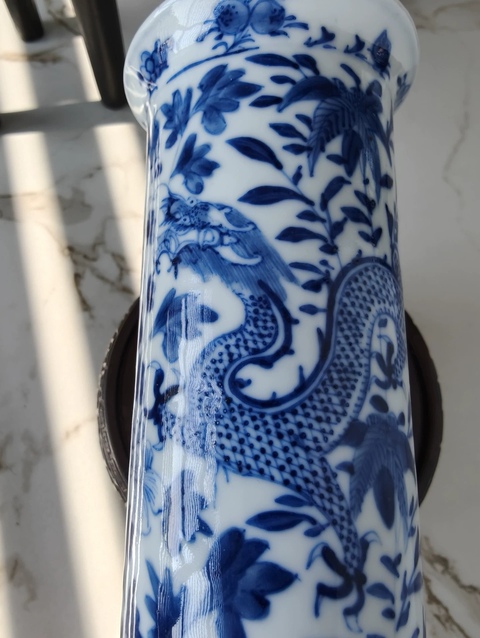 古玩陶瓷青花雙龍穿花紋花觚真品鑒賞圖