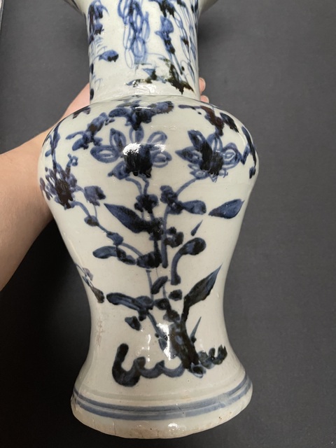 古玩陶瓷青花花觚真品鑒賞圖