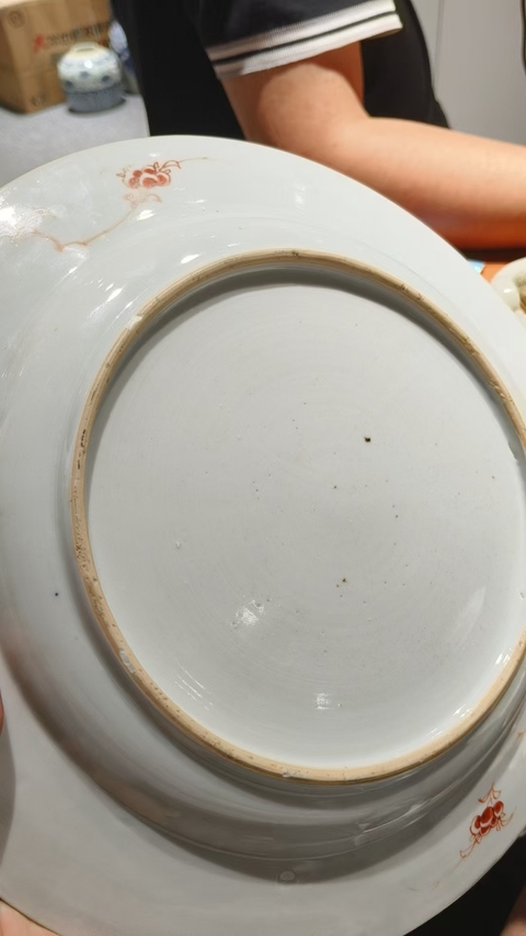 古玩陶瓷五彩皮球花卉山水紋盤真品鑒賞圖