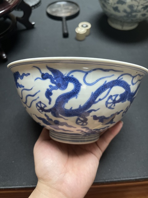 古玩陶瓷龍紋青花碗真品鑒賞圖
