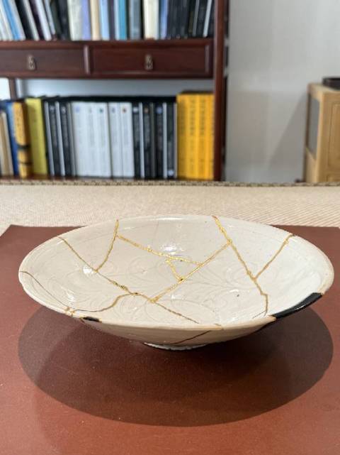 古玩陶瓷定窯刻花卉紋碗真品鑒賞圖