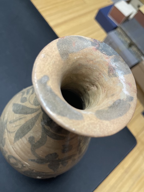 古玩陶瓷玉溪窯青花花卉紋玉壺春瓶真品鑒賞圖