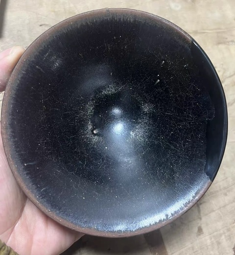 古玩陶瓷南宋福建窯場黑釉斗笠盞真品鑒賞圖
