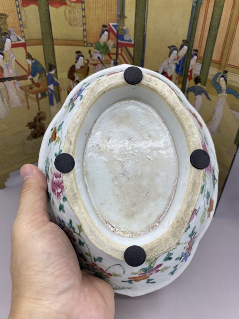 古玩陶瓷清晚期 粉彩十二花神飛黃騰達圖高祖足貢碗拍賣,當前價格3377元